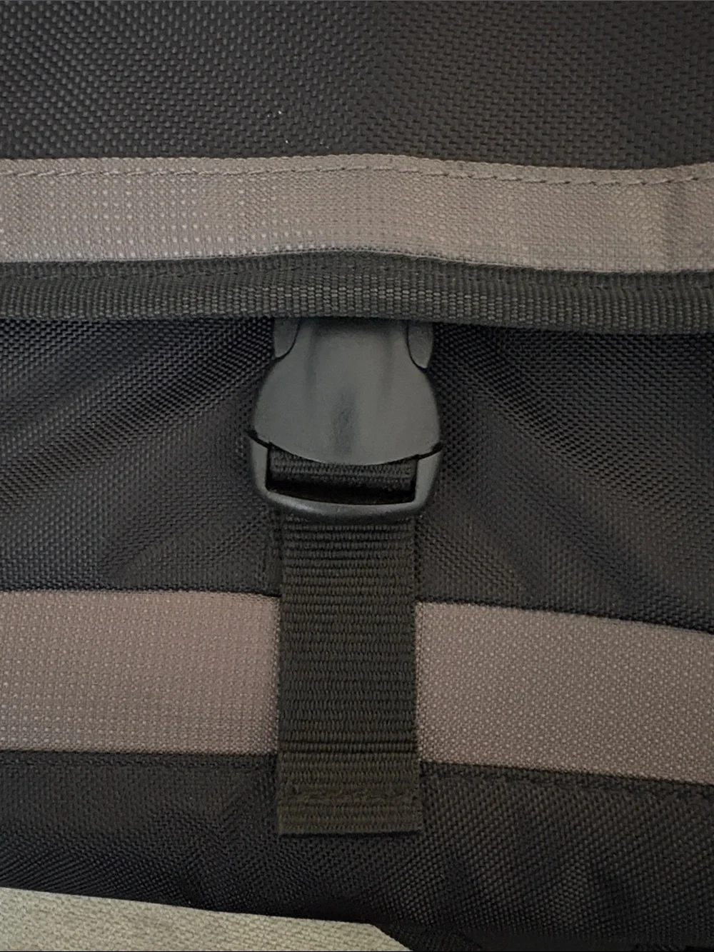 TARGUS CityGear Messenger Bag 10.2